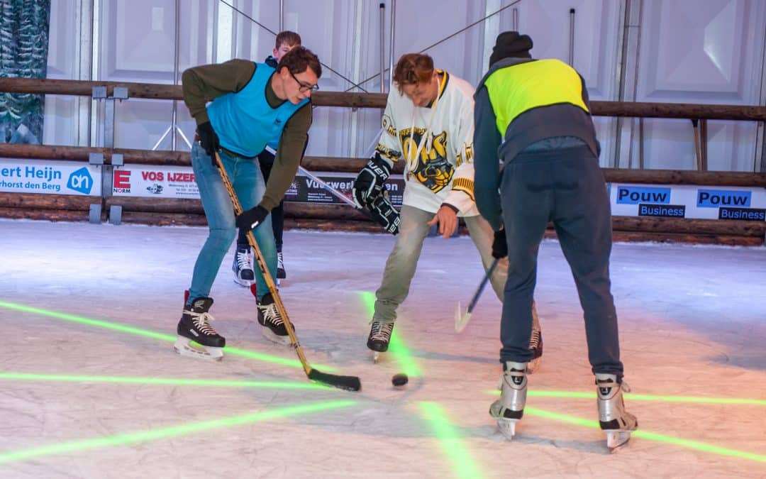 16+ hockey match
